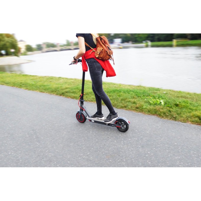 Električni romobil AERIUM AOVO PRO crni Električni romobil AERIUM AOVO PRO crni